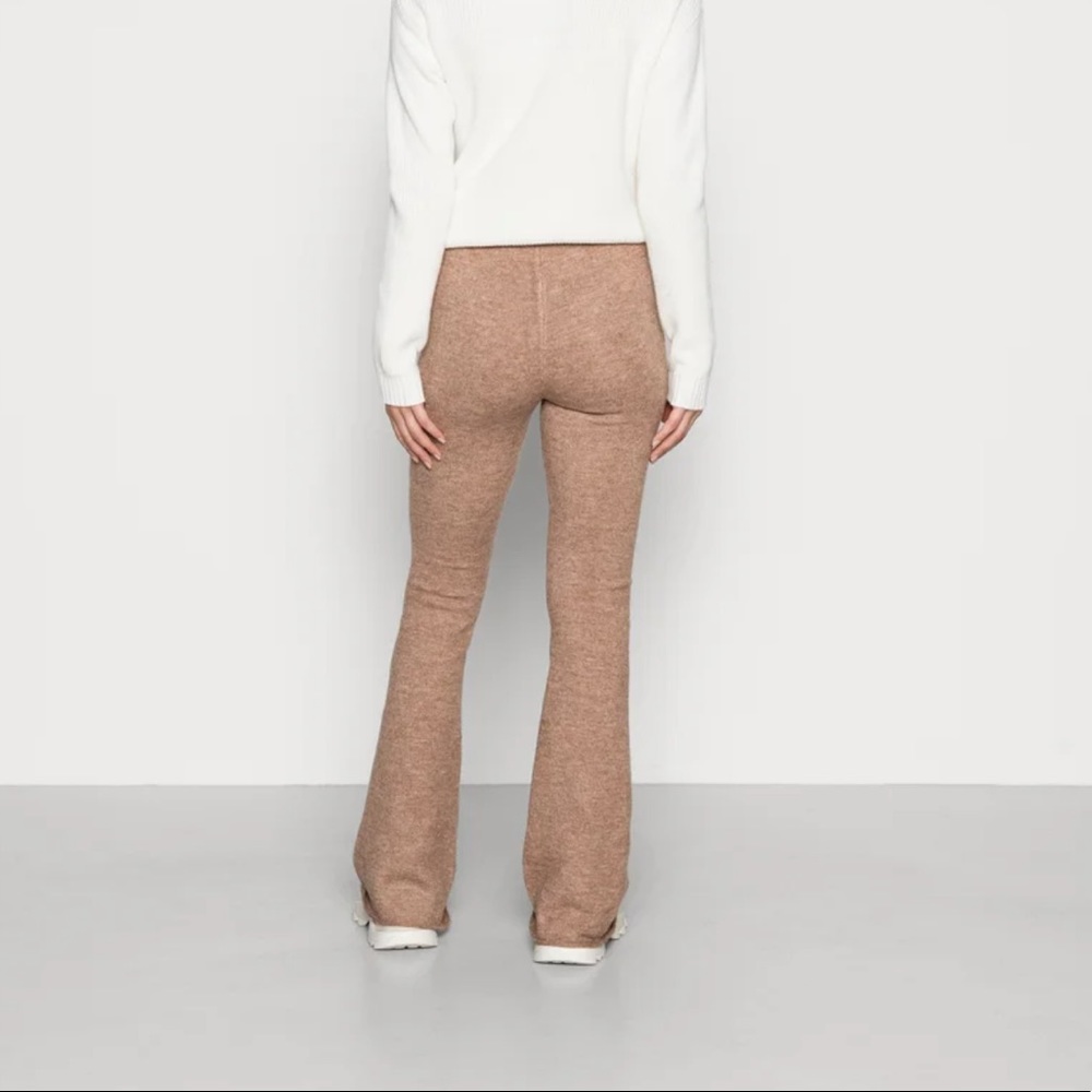 Pants - Picture 3 of 6